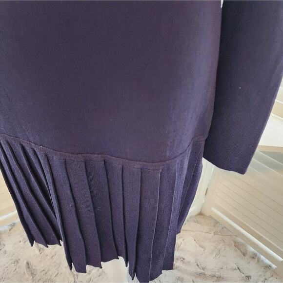 CALVIN KLEIN NAVY PLEATED SWEATER DRESS SIZE SMALL - Picture 4 of 7